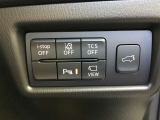 運転席右側に各種安全装備の切替スイッチがございます!!詳しくはスタッフまで。