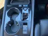 電動パーキングブレーキ&オートブレーキホールド!ブレーキペダルを踏み続けなくていいから、信号待ちがラクになります!