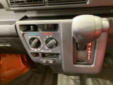 納車前にはプロのメカニックが、各部の点検を行います。ディーラーにしか出来ない品質、そしてサービスできっと満足していただけると思います!