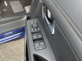 全席パワーウィンドウとなっています。運転席はオートになっているのでワンタッチ開閉することが出来ます。