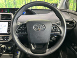 【純正革巻きステアリング】上質な革を使用することで、手にしっかり馴染みとても運転しやすいハンドルです♪