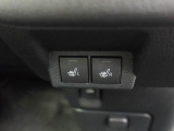 運転席と助手席にはシートヒーターも付いています!