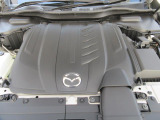 直列6気筒ディーゼルエンジンにMAZDA独自の48Vマイルドハイブリッドシステムを組み込んだディーゼルハイブリッド仕様