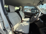 1列目シートです。足元までゆったりとご乗車頂けます!!