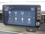 ナビゲーションは純正9インチメモリーナビ(LXU-252NNi)を装着しております。AM、FM、CD、DVD再生、Bluetooth、音楽録音再生、フルセグTVがご使用いただけます。