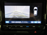 パーキングセンサーを装備しています。リヤカメラも装備しています。駐車時や後退時に後方を確認出来て便利です。