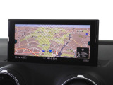 アウディのナビゲーションシステム『MMI(マルチメディアインターフェイス)』 ナビ・オーディオ・車両設定等すべての機能を司どっています。