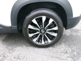 車体にぴったりの純正ホイールです。