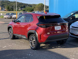 ハイブリッドならではの装備。EVスイッチを押すとモーターのみの走行ができますよ。モーターで駆動するのでガソリンエンジンと比べると静かなので、早朝や深夜など大きな音を出さずに運転できます。