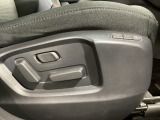 ドライビングポジションは車を意のままに操り、運転を楽しむための土台となります!「適正操作ユニットの配置」と「正しい姿勢が取れるシート」は人馬一体の基本であり、安心・快適な走りの支えとなります!