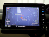 ホンダ純正ナビなのでダッシュボードにスッキリと収まっています。土地勘の無い所でも道に迷わず安心ですね!