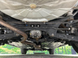 【本州仕入れ】のお車ですので、エンジンルームや下回りのサビも比較的少なく、お車を長く乗りたい方にぴったりの1台となっております♪