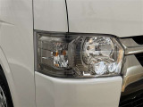 LEDヘッドライトです。デザイン性がよくとても明るいので、夜間の走行や悪天候でも安心です。しかも長寿命!