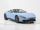 外装色は特注カラーのAzzurro La Plataでございます。