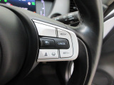 Hondaセンシングの機能のひとつ、アダプティブクルーズコントロール付!アクセルから足を離しても設定したスピードと前車との車間を保ち走行してくれます!車線維持もアシスト☆高速道路で疲労軽減ですね☆