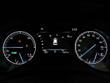 展示車は全てトヨタの車を知り尽くしたエキスパートが基本性能に関わる機能や状態を徹底的にチェックしています。消耗部品の事前交換など法定12ヶ月点検相当の点検・整備を必ず実施しています。