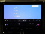 ディスプレイオーディオを装備。スマホとクルマをつなぐことで、これまでのナビに加えて、色々なサービスが楽しめます。