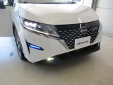 【AUTECH専用シグネチャーブルーLED】常時オンのデイライトです。青くってAUTECHカラーを印象づけます・