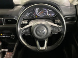 【純正革巻きステアリング】上質な革を使用することで、手にしっかり馴染みとても運転しやすいハンドルです♪