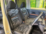 運転席シート廻りは使用感も少なく、良好な状態となっています。丁寧に使われていたことがよくわかりますね。