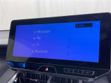 ディスプレイオーディオを装備。スマホとクルマをつなぐことで、これまでのナビに加えて、いろんなサービスが楽しめます。