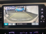 バックモニター付きで、車庫入れやバック時の後方確認をサポート。
