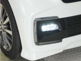 ◆フォグライト◆ 霧などの悪天候時、自車の位置を示すとともに前方や路肩が見えずらい時、近い位置をワイドに照らしてくれます