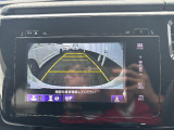 バックカメラも付いています! 運転が不慣れな方でも安心して駐車が可能です!