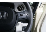 Hondaセンシングの機能のひとつ、アダプティブクルーズコントロール付!アクセルから足を離しても設定したスピードと前車との車間を保ち走行してくれます!車線維持もアシスト☆高速道路で疲労軽減ですね☆