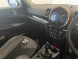 ◆LIBERALAは、輸入車選びの新たなスタイルを提案するインポート・セレクト・ブランドです。オーナー様となる方がクルマから直接感じる感性を第一にした、最良の一台との出会いをコーディネートいたします。