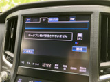 USB・Bluetooth・TVなどの選択項目が画面上に並び、音声設定や接続操作も確認しやすい表示です。毎日の移動で音楽や各種メディアを使いたい方に、便利にお役立ていただけます。