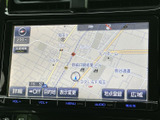 現在地周辺の道路や施設を地図上で確認でき、目的地までのルート確認に役立ちます。画面下には詳細や表示変更などの項目が並び、必要な操作を選びやすい仕様です。
