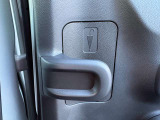 ☆お車についた傷やヘコミ、事故の修理もハヤシにお任せください。自社鈑金工場で修理ができますの安心です☆