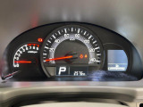 【メーター】オシャレで見やすいディスプレイです!スピードの出しすぎには注意して安全運転でお願いしますね!