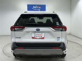 いつでも、どこでも、行きたい場所へ自由に行ける。世界を広げる、本格的なSUV・RAV4!!
