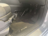 運転席まわりも良好なコンディションを維持。丁寧に使用されてきたことがうかがえます。