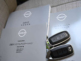 取扱説明書、メンテナンスノート、スペアキーも揃っています。