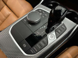 I-driveコントローラーでモニター部分を操作します。直感的に使用することが可能です。