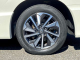 右リヤ右フロント195/60R16タイヤ&純正アルミホイール!