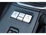 「VSCトラックモードスイッチ」装備、車の走行状態を各種センサーで常に検知し、理想の走行状態に近づけるようにドライバーをアシスト、走行シーンに合わせてモードを選択できます