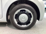 純正ホイール☆Honda車にぴったりなデザインのホイールカバー付です。