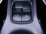電動パーキングブレーキを装備しております。