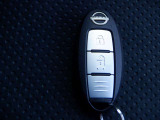 『インテリジェントキ-』機械的な鍵を使用せずに車両のドアの施錠/解錠、エンジン始動が可能なシステムです!