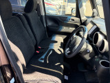 1列目シートです。足元までゆったりとご乗車頂けます!!