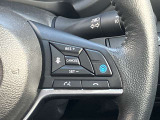 プロパイロットスイッチ。同一車線でのハンドルとアクセルのアシストが可能 長距離ドライブ時に同乗者との会話が弾みます。