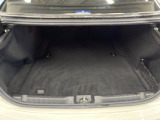 ●トランクルーム:趣味が広がる収容スペース!これだけの広さがあればお買い物やレジャーなどにも最適です!使用感も少なくきれいな状態を維持しております。
