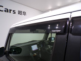 ★ドアバイザー★雨天時に窓を開けても濡れにくく車内に雨が入り込むのを防ぎながら換気ができます(^^♪