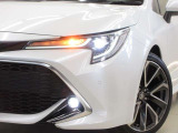 LEDヘッドライトです。デザイン性がよくとても明るいので、夜間の走行や悪天候でも安心です。しかも長寿命!