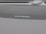 【harman kardon】ハーマンカードンのHi-Fiスペシャリストと共に、モデル別に開発・設計された専用チューニングが臨場感溢れる音響空間を実現しています。