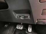 ETC車載器付きです。高速道路の料金所もスムーズに通過できます。※セットアップ費用は別途必要です。